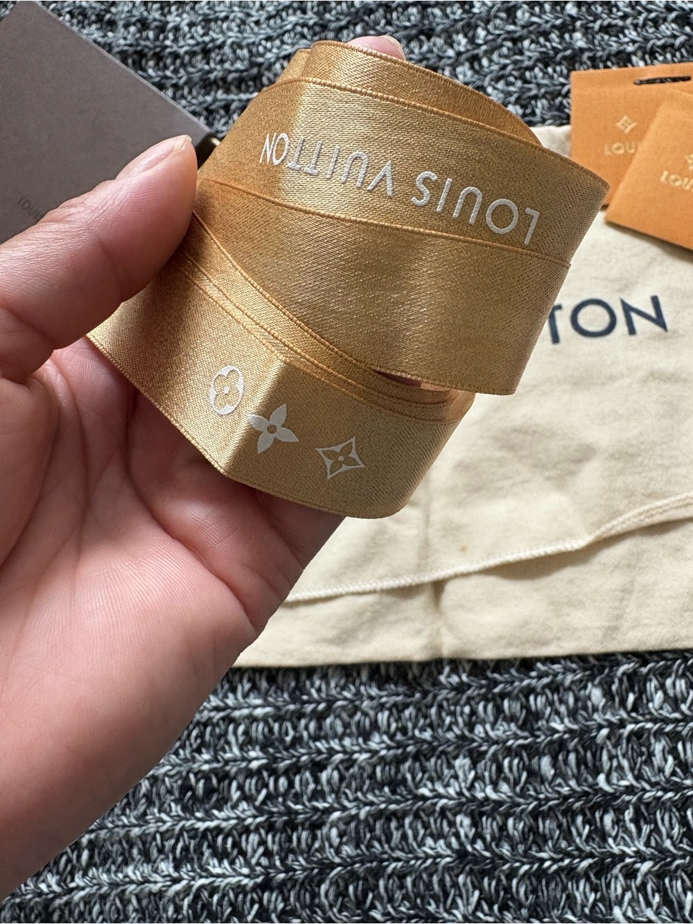 LV Box,Tags, Ribbon, Etc. - Picture 5 of 7